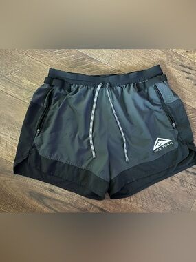 Nike Trail Men's Black Athletic Running Shorts with Reflective Drawcords 5"